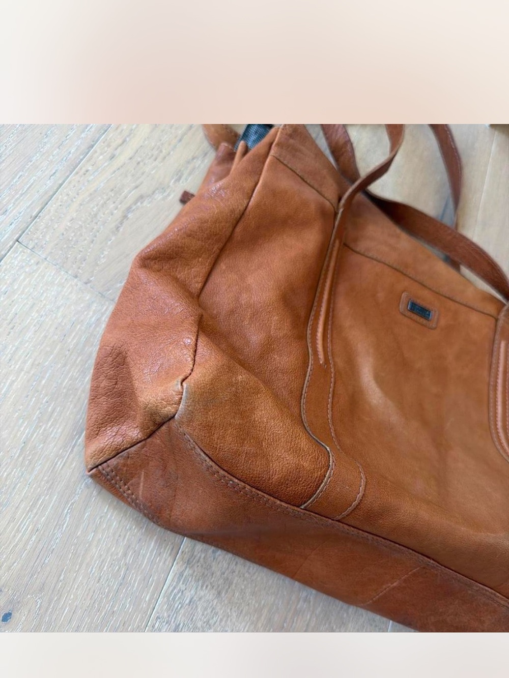 Spikes and Sparrow large leather tote - Picture 3 of 6